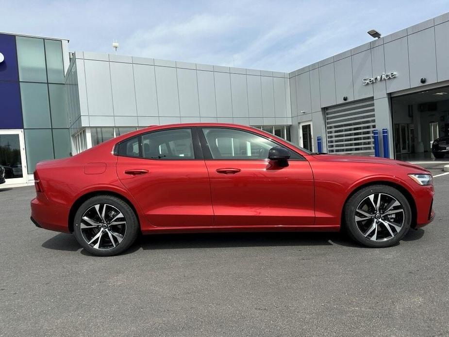 new 2024 Volvo S60 car, priced at $47,730