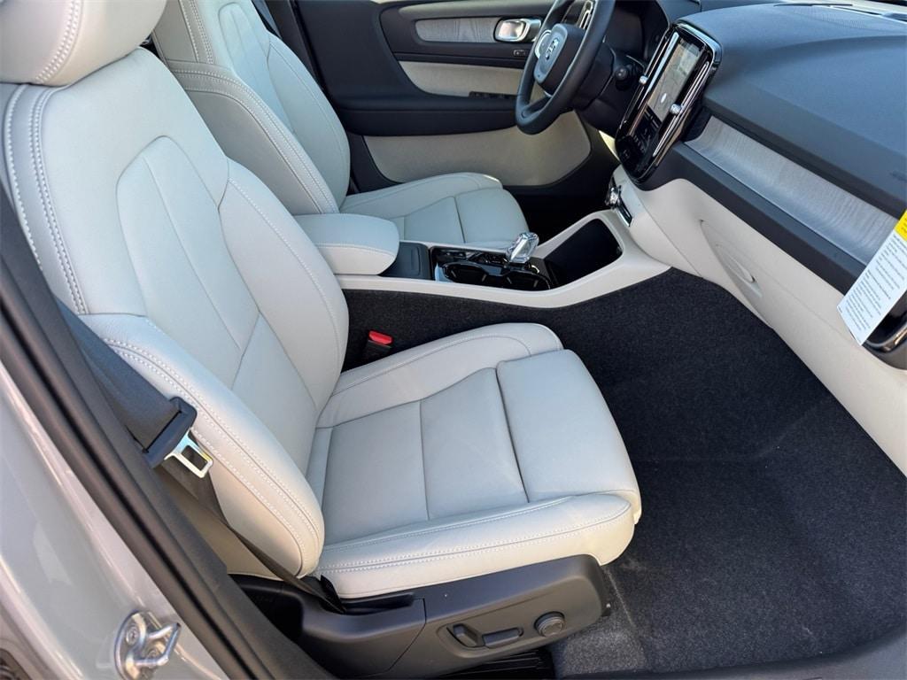 new 2026 Volvo XC40 car, priced at $49,945
