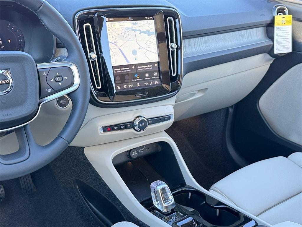 new 2026 Volvo XC40 car, priced at $49,945