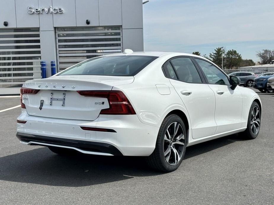 new 2024 Volvo S60 car, priced at $49,575