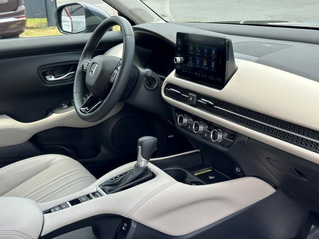 used 2025 Honda HR-V car, priced at $29,980