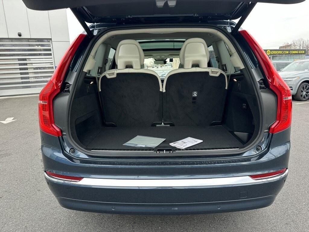 new 2025 Volvo XC90 car, priced at $65,649