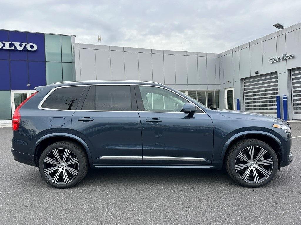 new 2025 Volvo XC90 car, priced at $65,649