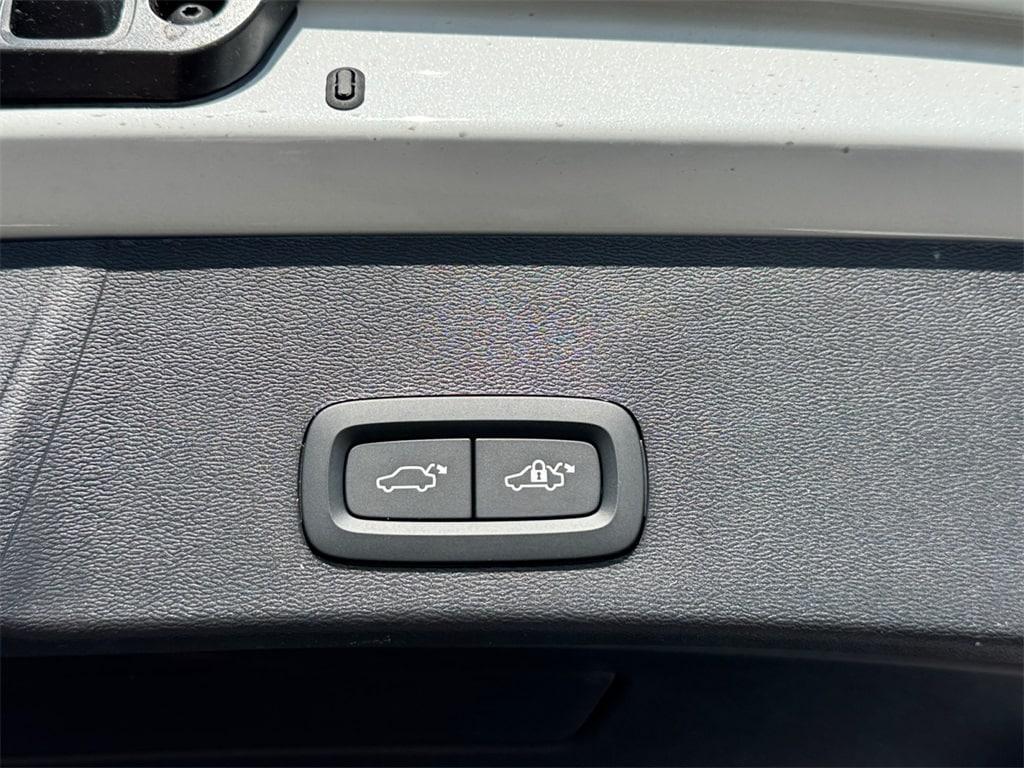 new 2026 Volvo EX40 car, priced at $58,795