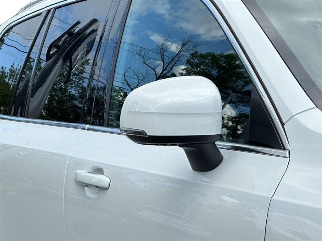 new 2025 Volvo XC90 Plug-In Hybrid car, priced at $75,441
