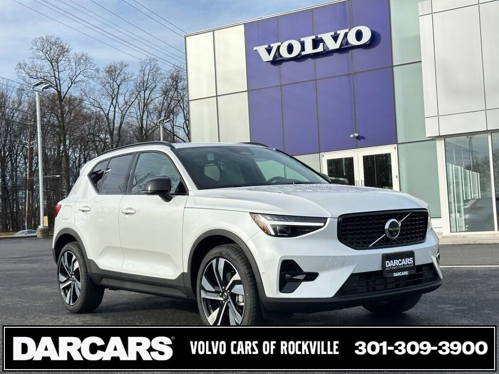 new 2025 Volvo XC40 car, priced at $49,761