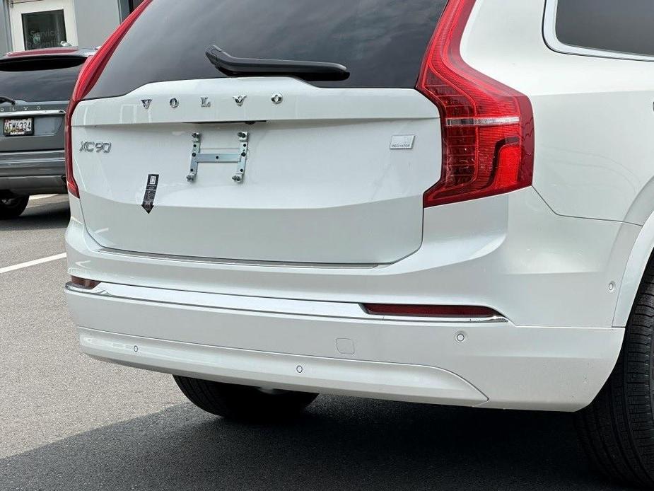 new 2024 Volvo XC90 Recharge Plug-In Hybrid car, priced at $77,070