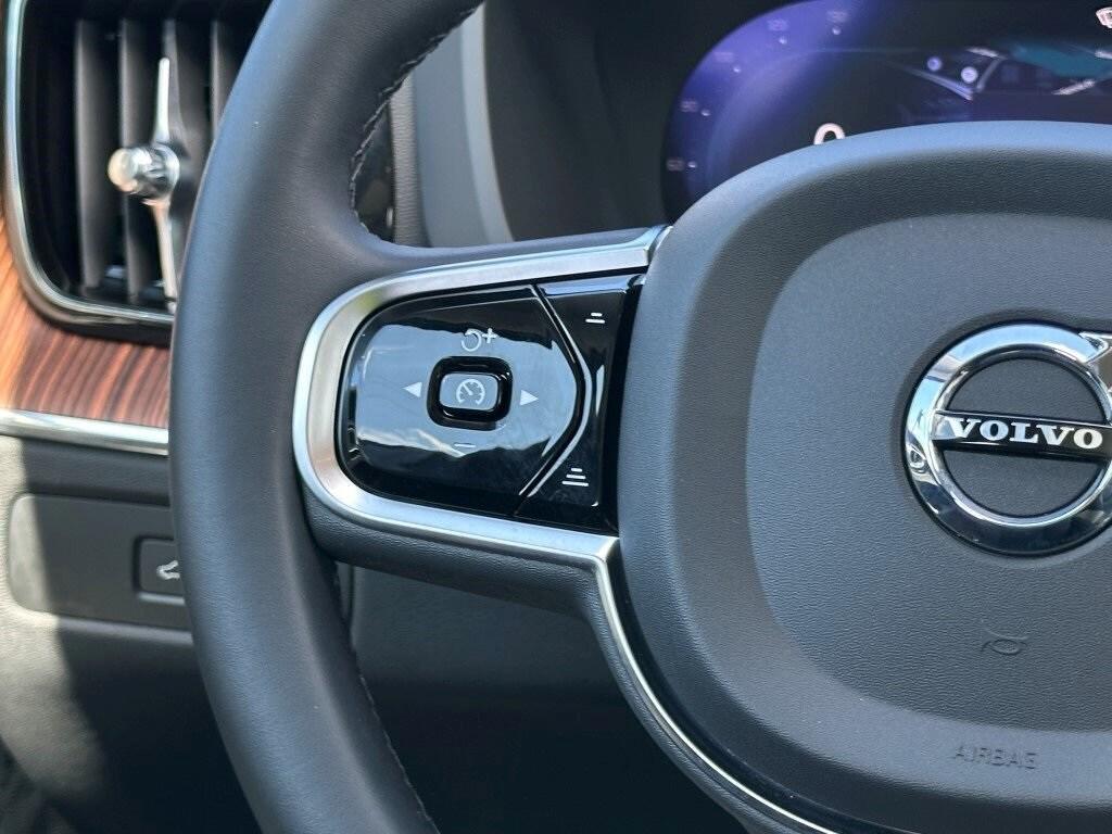 used 2024 Volvo XC60 car, priced at $42,980