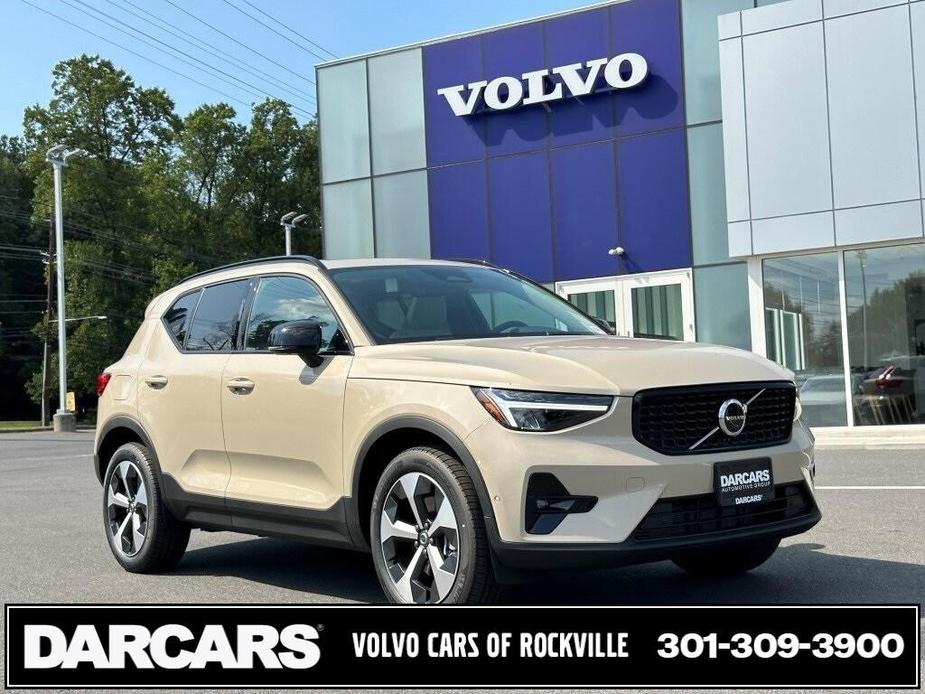 new 2025 Volvo XC40 car, priced at $46,119