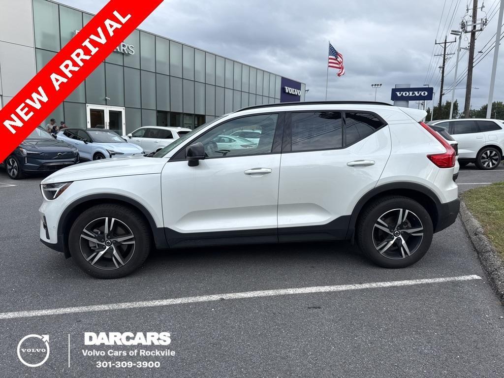 used 2023 Volvo XC40 car, priced at $32,480