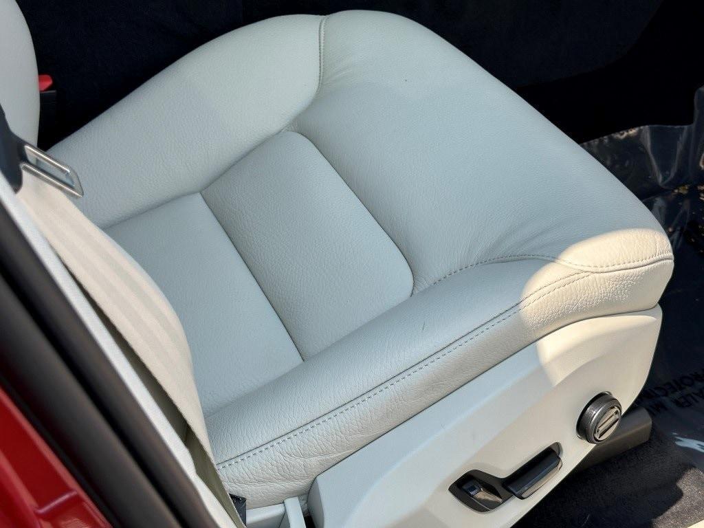 used 2022 Volvo XC60 car, priced at $33,980