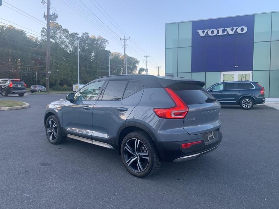 used 2021 Volvo XC40 car, priced at $29,980