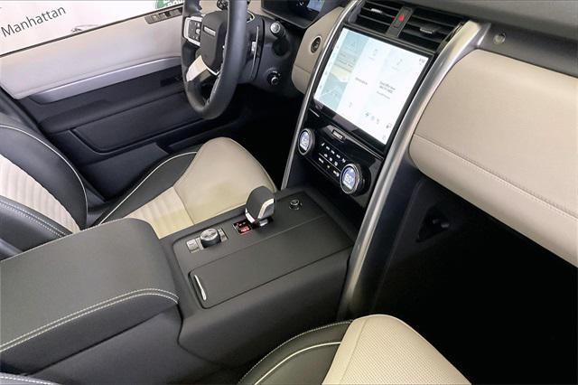 used 2024 Land Rover Discovery car, priced at $56,000