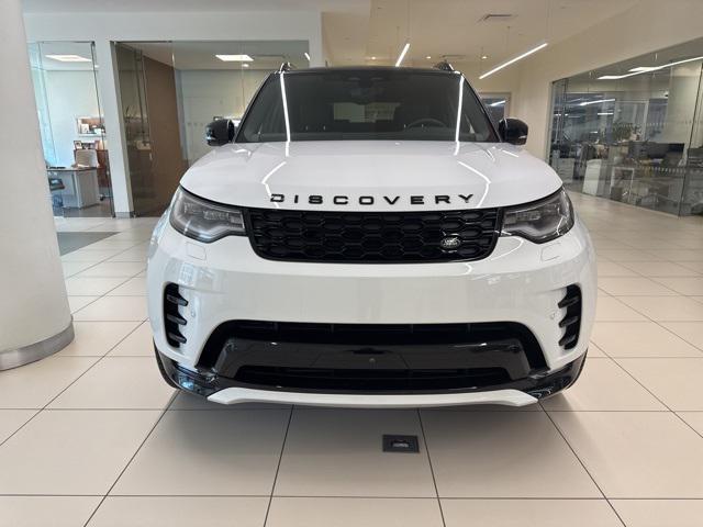 new 2025 Land Rover Discovery car, priced at $75,718