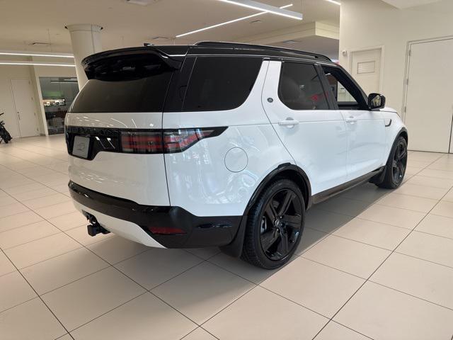 new 2025 Land Rover Discovery car, priced at $75,718