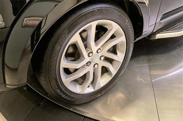 used 2016 Land Rover LR4 car, priced at $28,000