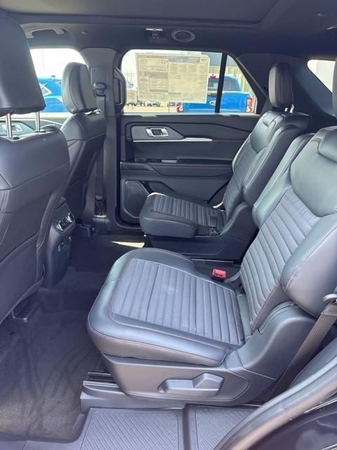 new 2025 Ford Explorer car, priced at $53,295