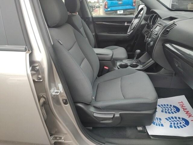 used 2013 Kia Sorento car, priced at $9,995