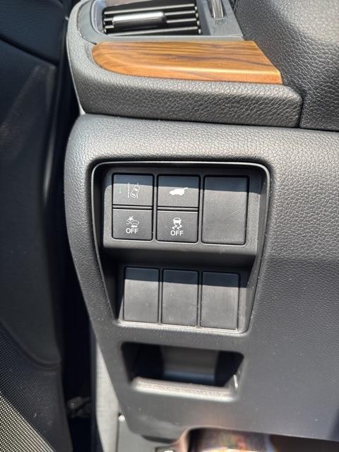 used 2018 Honda CR-V car, priced at $19,995