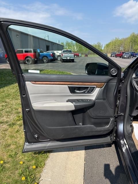 used 2018 Honda CR-V car, priced at $18,995