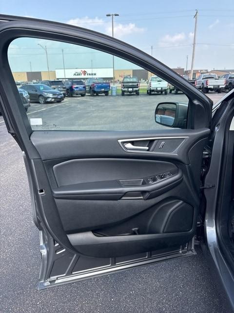 used 2024 Ford Edge car, priced at $30,995