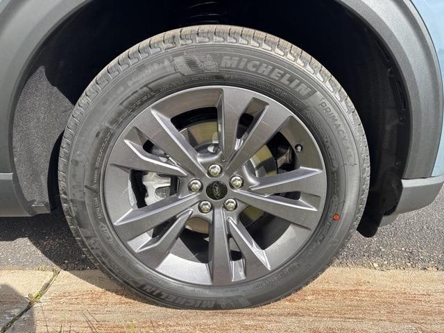 new 2025 Ford Explorer car, priced at $50,365