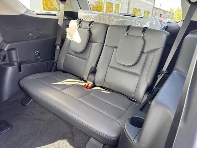 new 2025 Ford Explorer car, priced at $50,365
