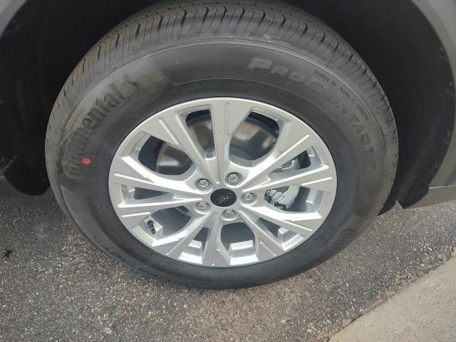 new 2025 Ford Escape car, priced at $30,740