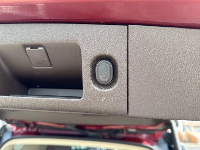 used 2016 GMC Yukon car, priced at $24,995