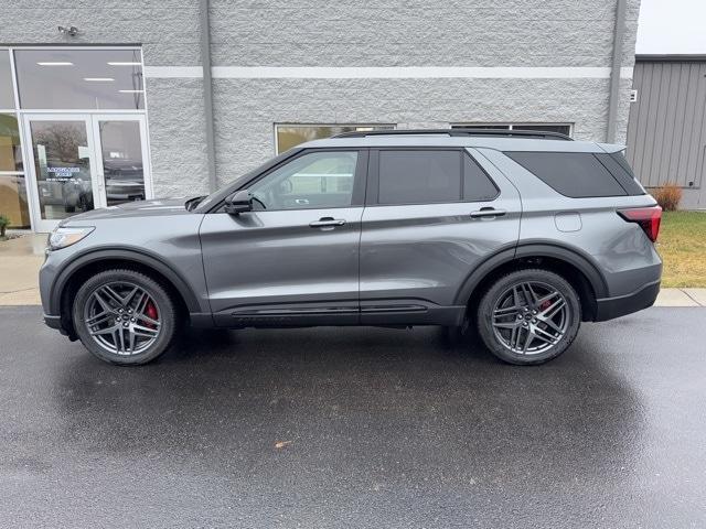 new 2025 Ford Explorer car, priced at $59,995