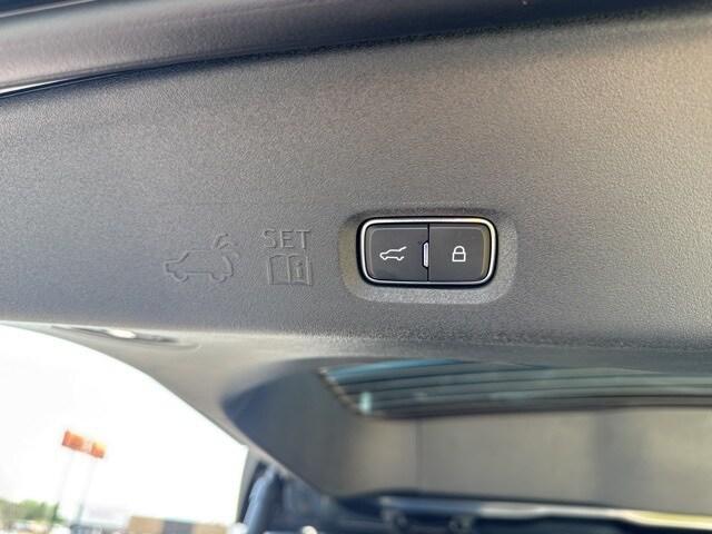 new 2025 Ford Expedition car, priced at $83,520