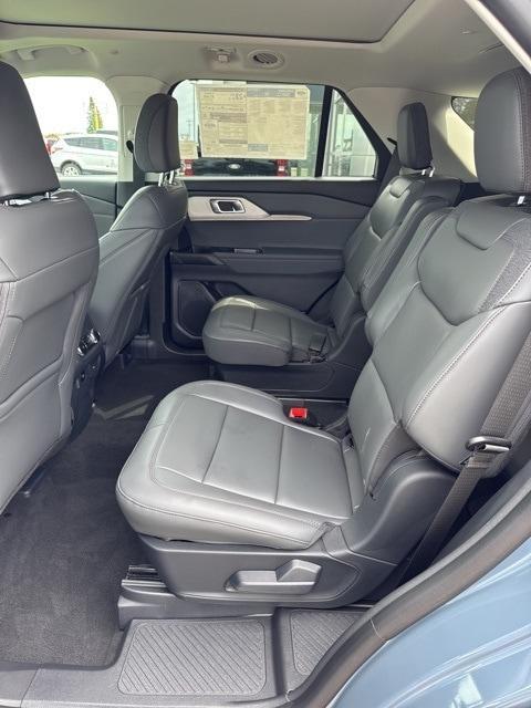 new 2025 Ford Explorer car, priced at $49,805