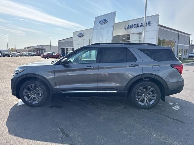 new 2025 Ford Explorer car, priced at $47,695