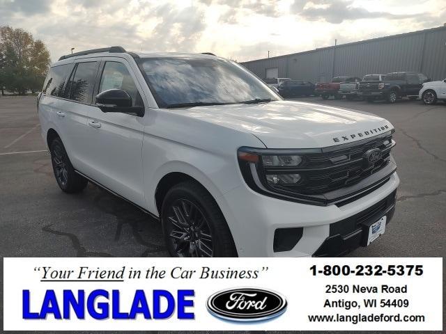new 2025 Ford Expedition car, priced at $87,925