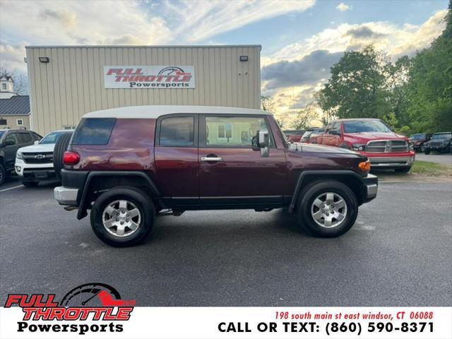 used 2007 Toyota FJ Cruiser car, priced at $8,500