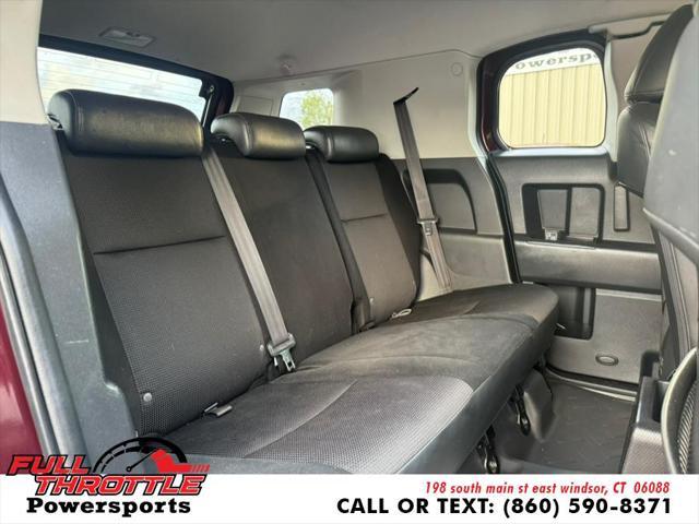 used 2007 Toyota FJ Cruiser car, priced at $8,500