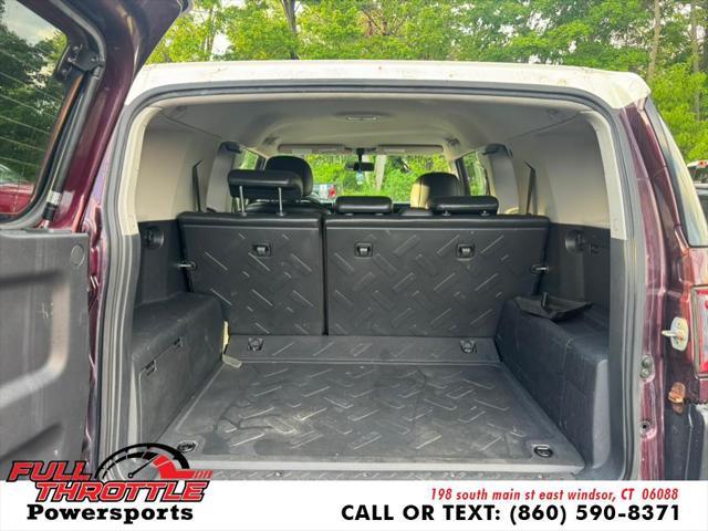 used 2007 Toyota FJ Cruiser car, priced at $8,500