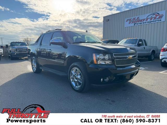 used 2009 Chevrolet Avalanche car, priced at $7,999