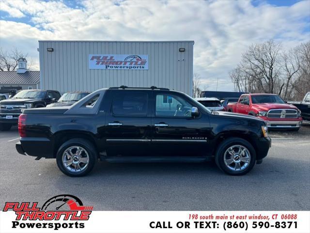 used 2009 Chevrolet Avalanche car, priced at $7,999