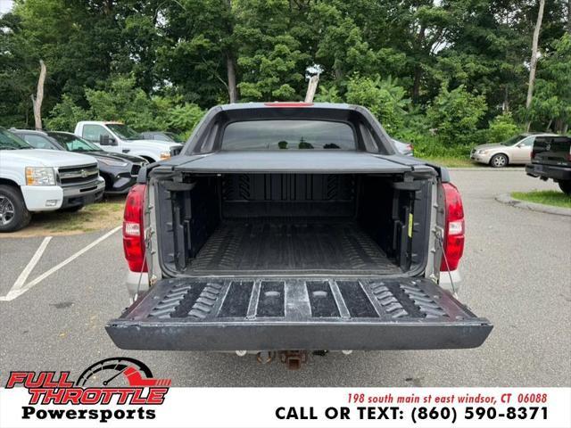 used 2008 Chevrolet Avalanche car, priced at $7,999