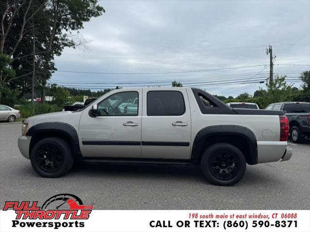 used 2008 Chevrolet Avalanche car, priced at $7,999