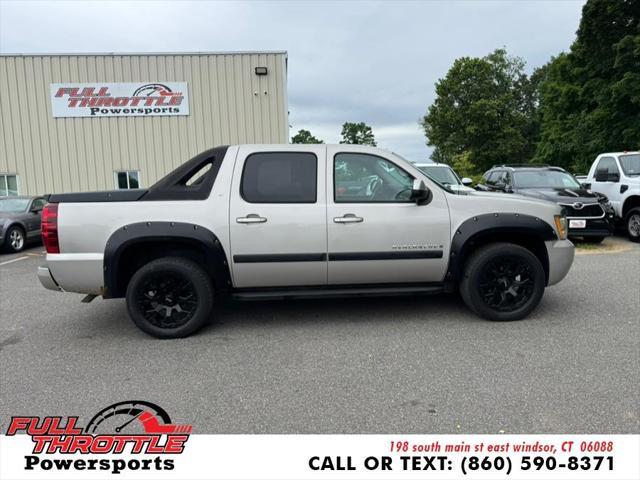 used 2008 Chevrolet Avalanche car, priced at $7,999