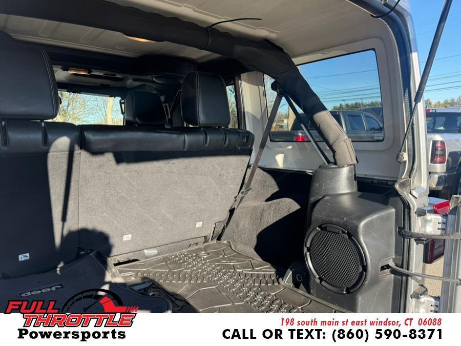 used 2014 Jeep Wrangler Unlimited car, priced at $13,500