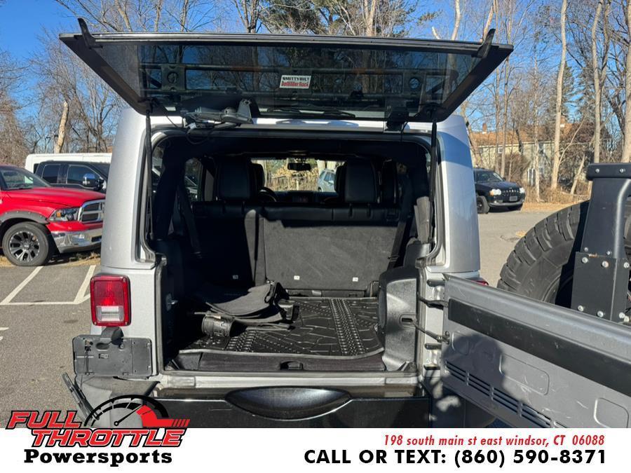 used 2014 Jeep Wrangler Unlimited car, priced at $13,500
