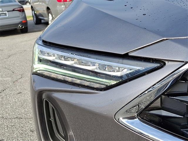 used 2024 Acura MDX car, priced at $45,200