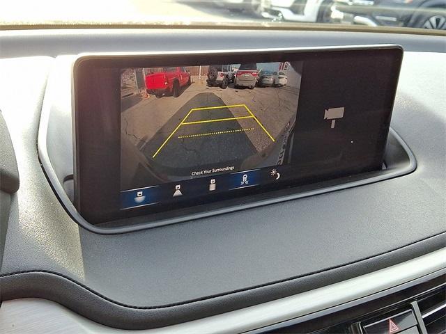 used 2024 Acura MDX car, priced at $45,200