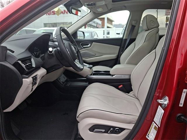 used 2025 Acura RDX car, priced at $46,500