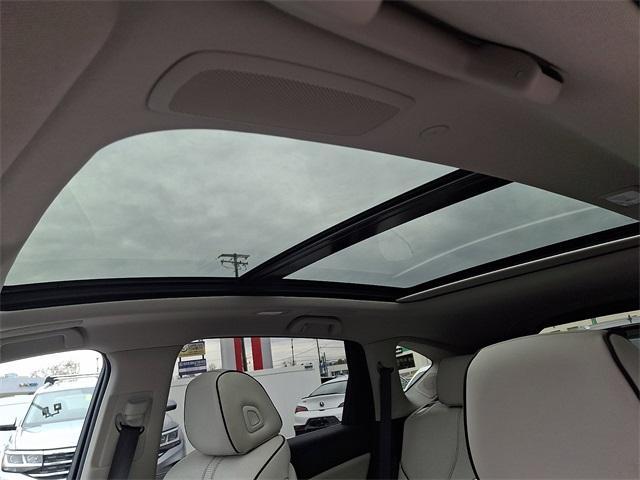 used 2025 Acura RDX car, priced at $46,500