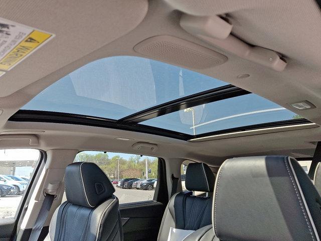 new 2025 Acura MDX car, priced at $68,250