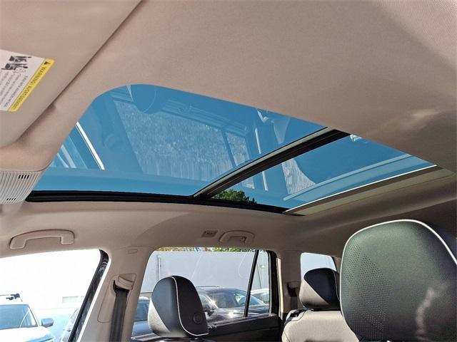 used 2025 Volkswagen Atlas car, priced at $46,000